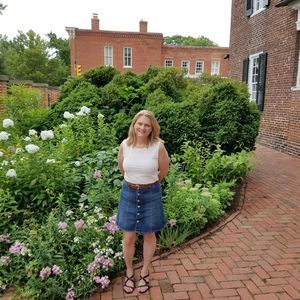 Meet your Posher, Dana